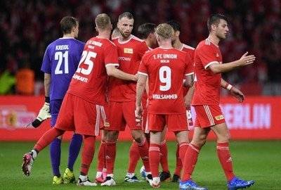 爱游戏体育-赛后突围战来临，门兴格拉德巴赫围绕意甲回应争议，赛场秩序良好，高层口径保持一致(为什么德甲不叫德超)